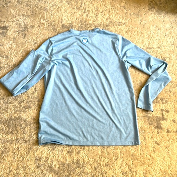 Boy’s Vineyard Vines light blue performance long sleeve T-Shirt. Size XL. - Picture 5 of 8